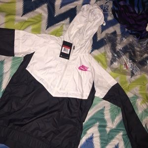 Girls nike windbreaker